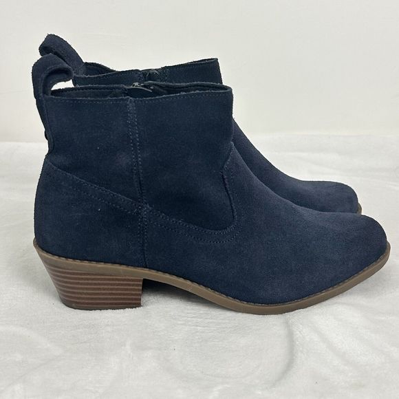 vionic water resistant suede ankle boots
